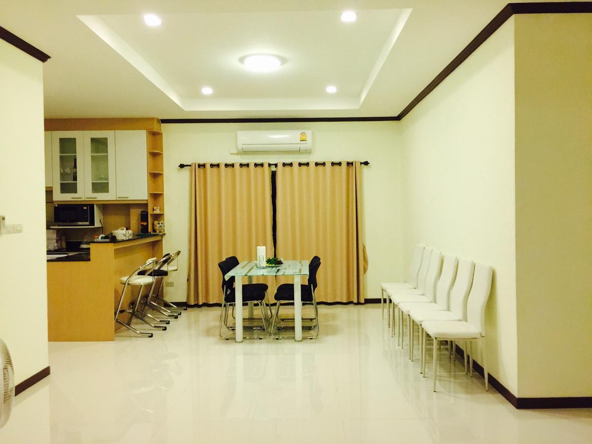 Hotel Ban Sumalai Rayong Esterno foto
