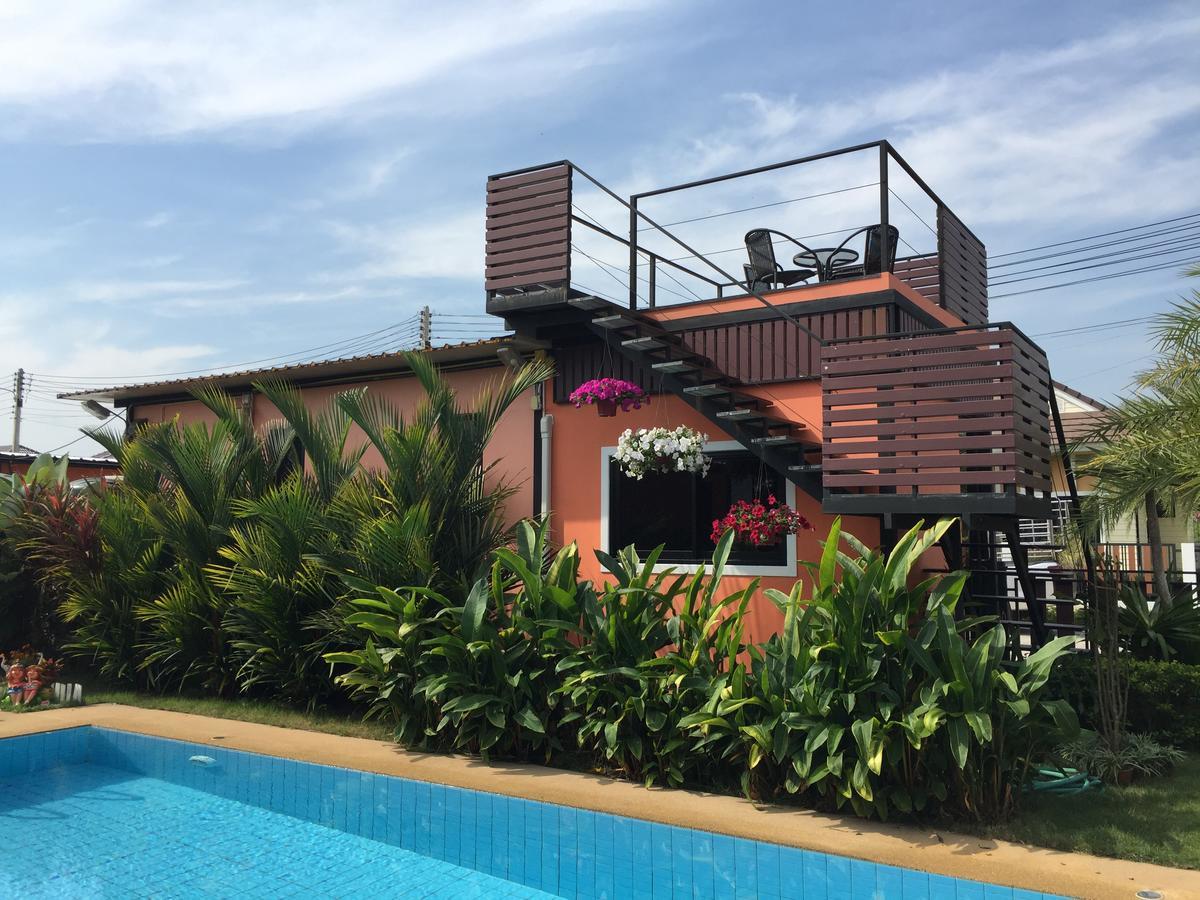 Hotel Ban Sumalai Rayong Esterno foto