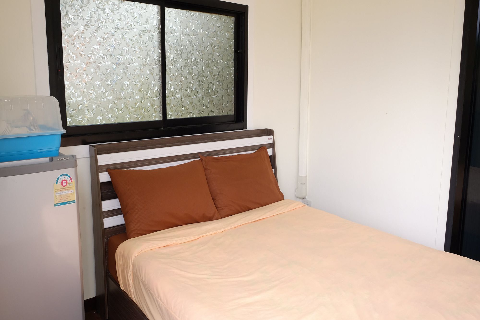 Hotel Ban Sumalai Rayong Esterno foto